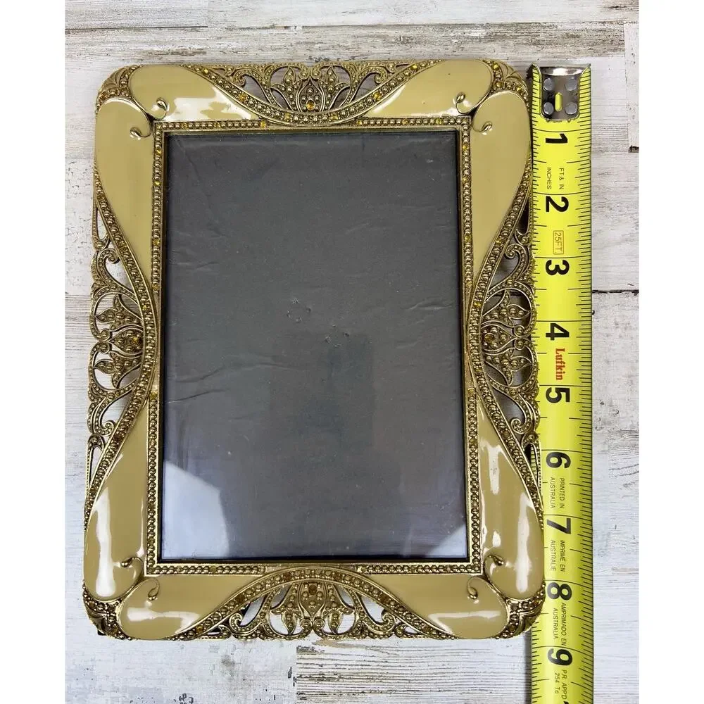 Vintage Gold Tone Ornate Picture Frame 9x7 Holds 4.5x6.5 Photo Tabletop Easel